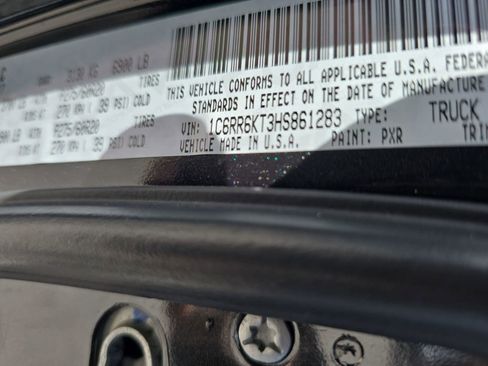 Used 2017 RAM 1500 Express w/ Express Value Package image 37