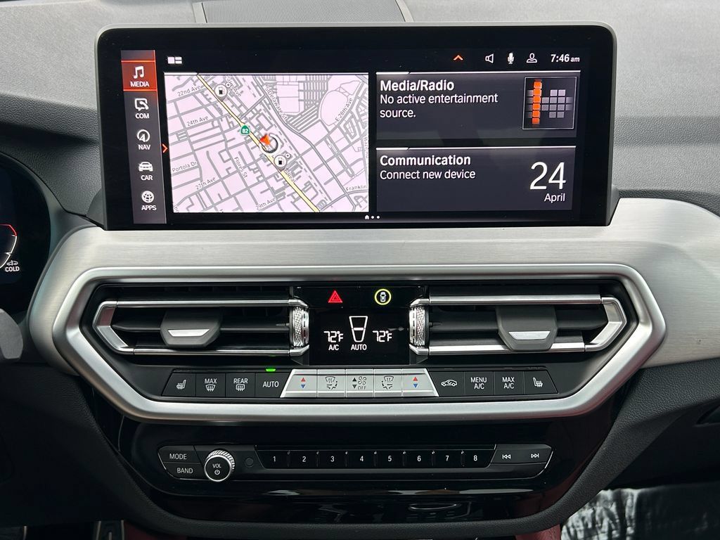 Used 2025 BMW X4 xDrive30i w/ M Sport Package AWD/4WD image 24