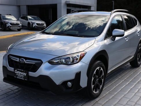 Used 2023 Subaru Crosstrek 2.0i Premium image 1