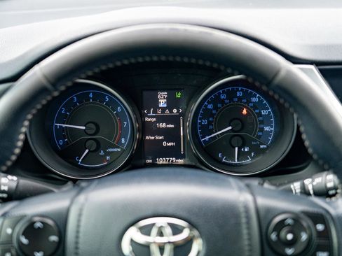 Used 2018 Toyota Corolla iM w/ All-Weather Mat Package FWD image 19