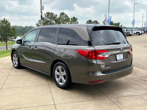 Used 2019 Honda Odyssey EX-L image 4
