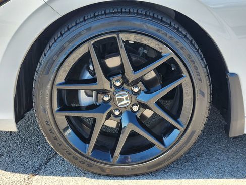 Used 2024 Honda Civic Sport image 10