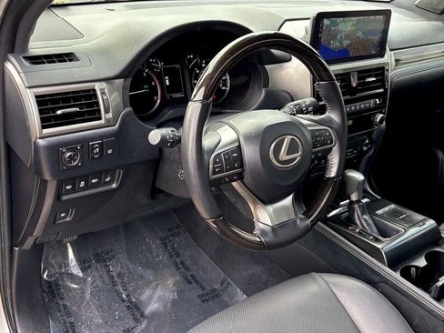 Used 2023 Lexus GX 460 Premium image 10
