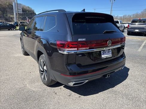 Used 2026 Volkswagen Atlas SE image 5