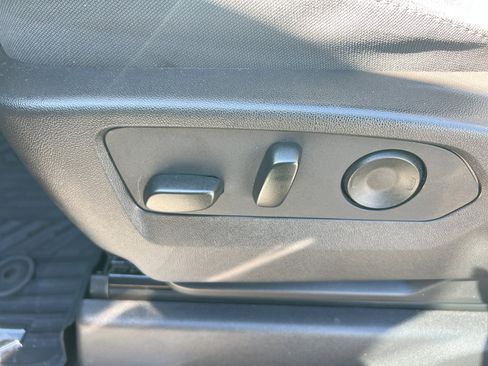 Used 2024 Chevrolet Silverado 1500 LT Trail Boss image 26