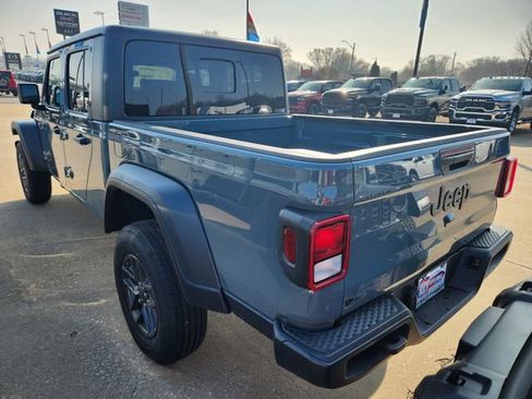 New 2026 Jeep Gladiator Sport image 3