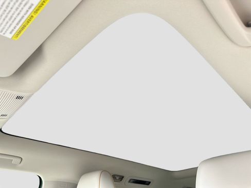 New 2025 Volkswagen ID. Buzz 1st Edition image 22