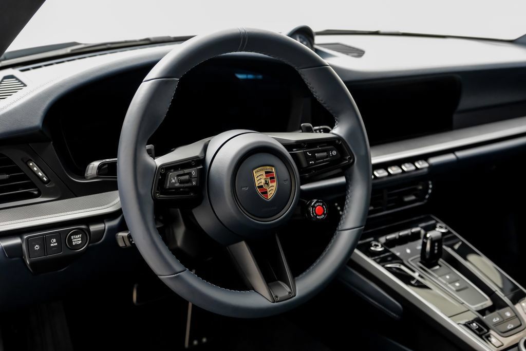 Used 2025 Porsche 911 Carrera S RWD image 15