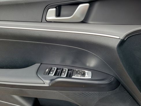 New 2026 Kia K5 LXS image 17