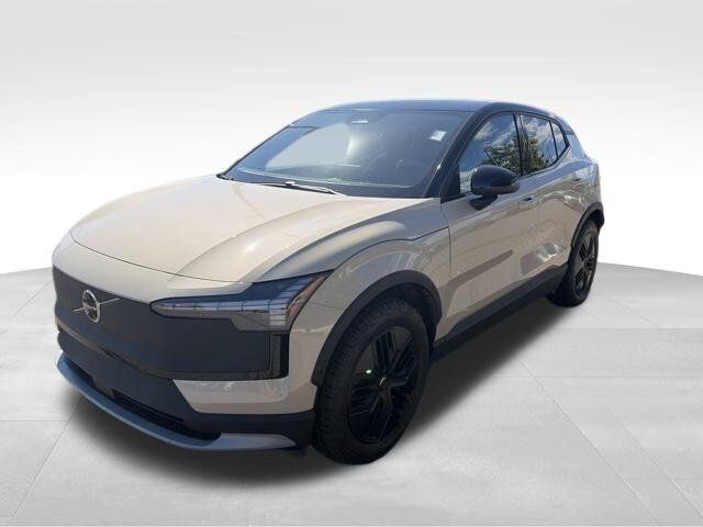 Used 2026 Volvo EX30 Cross Country Ultra AWD/4WD image 2