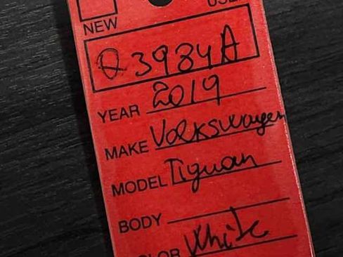 Used 2019 Volkswagen Tiguan SE w/ Panoramic Sunroof Package image 31