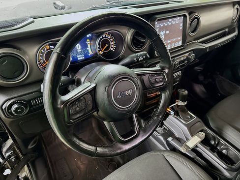 Used 2022 Jeep Wrangler Unlimited Sport image 24