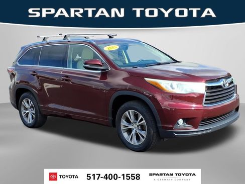 Used 2015 Toyota Highlander XLE FWD image 5
