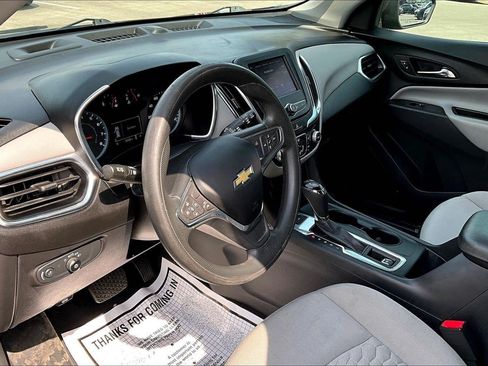 Used 2021 Chevrolet Equinox LS w/ LS Convenience Package AWD/4WD image 12