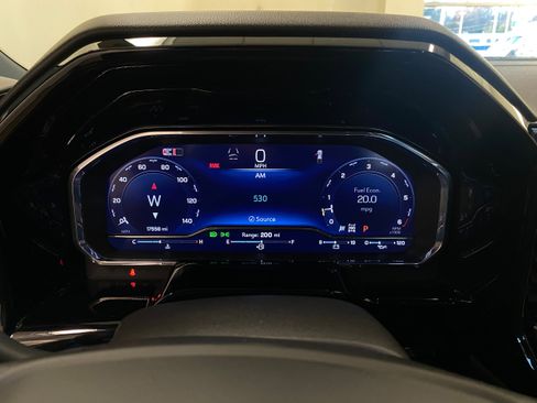 Used 2024 Chevrolet Silverado 1500 High Country w/ Technology Package image 22