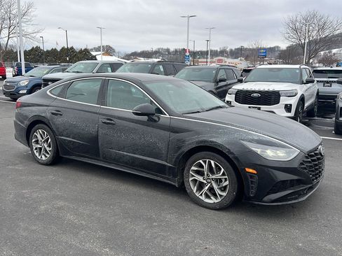 Used 2023 Hyundai Sonata SEL image 2