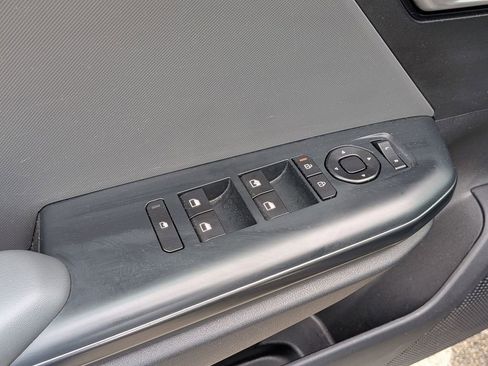 Used 2025 Kia K4 FWD image 13