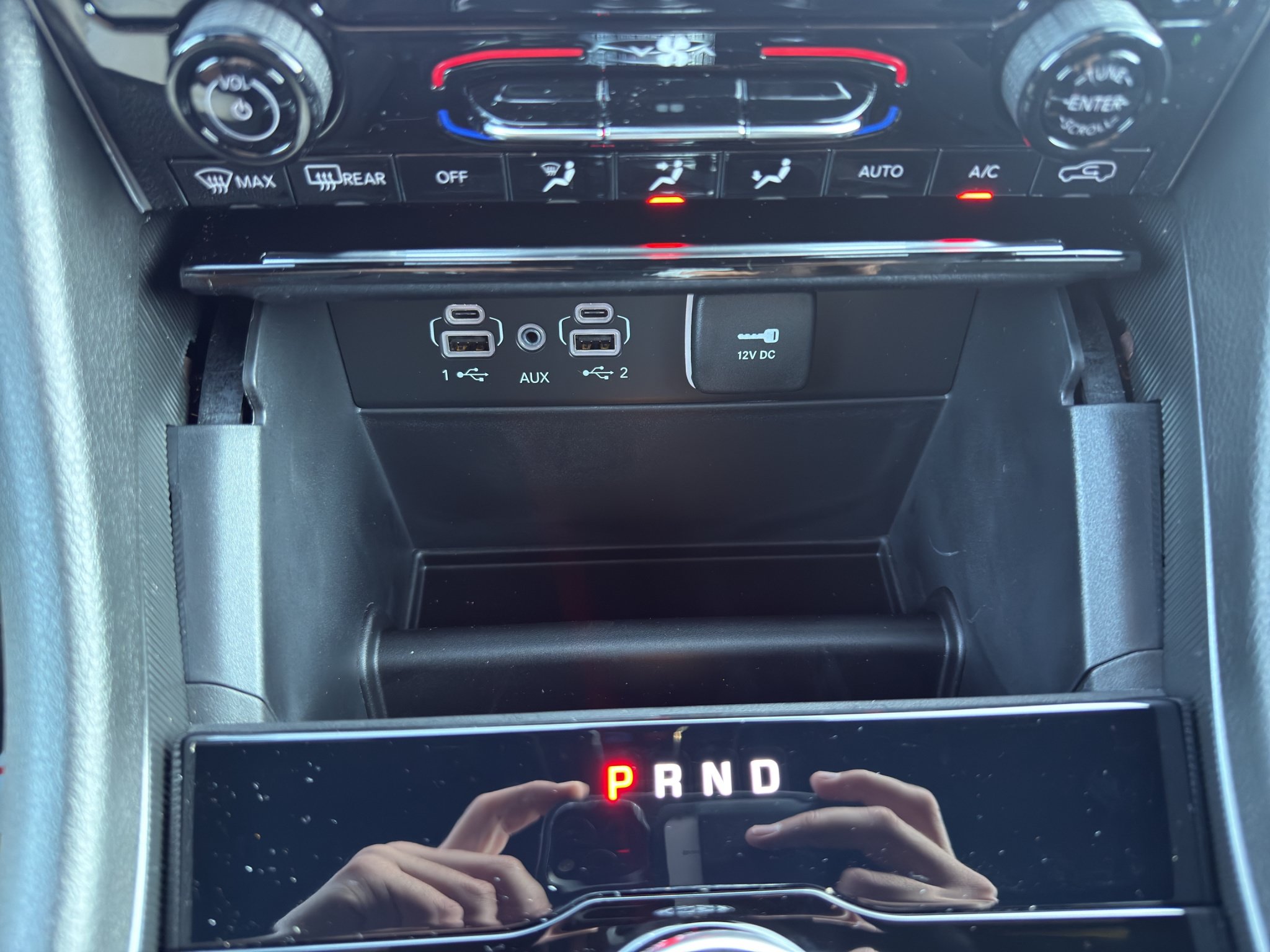 New 2027 Jeep Grand Cherokee Laredo RWD image 26
