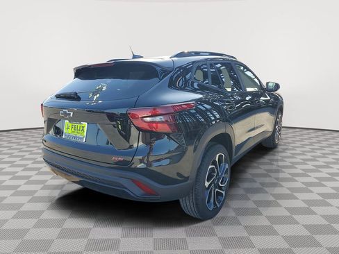 New 2026 Chevrolet Trax RS image 3