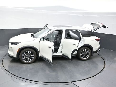 Used 2023 INFINITI QX60 Luxe w/ Cargo Package AWD/4WD image 44