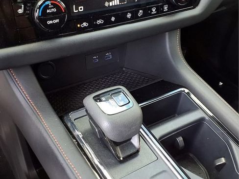 Used 2025 Nissan Pathfinder Rock Creek AWD/4WD image 8