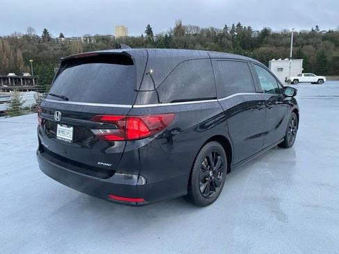 Certified 2023 Honda Odyssey Sport image 12