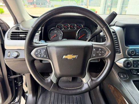 Used 2016 Chevrolet Tahoe LT w/ Luxury Package RWD image 19