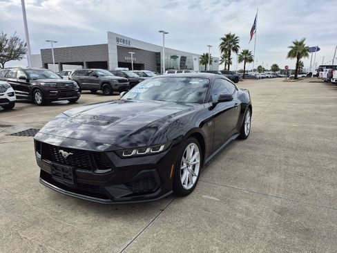 Certified 2024 Ford Mustang GT Premium image 1