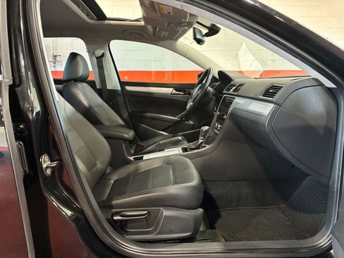 Used 2012 Volkswagen Passat 2.5 SE image 16