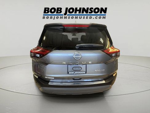 Used 2023 Nissan Rogue SV image 4