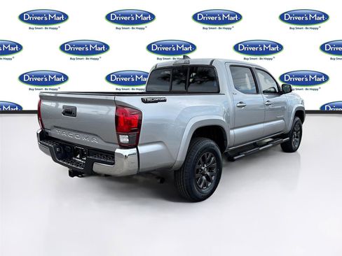 Used 2021 Toyota Tacoma SR5 w/ SR5 Appearance Package (SM) image 7