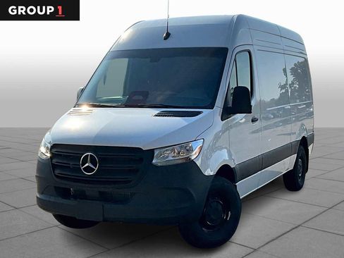 New 2025 Mercedes-Benz Sprinter 2500 image 1