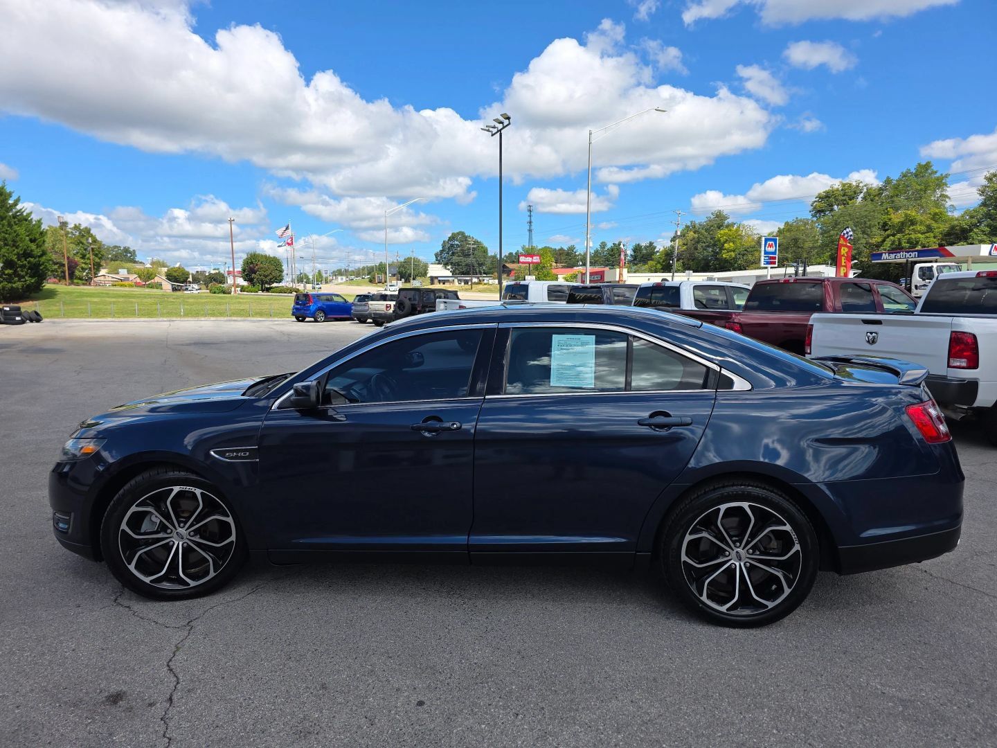 Used 2016 Ford Taurus SHO AWD/4WD image 7