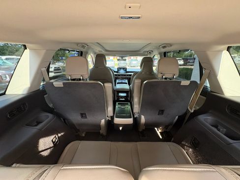 Used 2020 Lincoln Aviator Reserve w/ Equipment Group 202A AWD/4WD image 29
