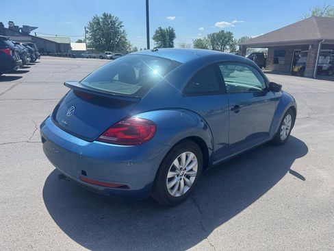Used 2018 Volkswagen Beetle 2.0T Coast FWD image 6