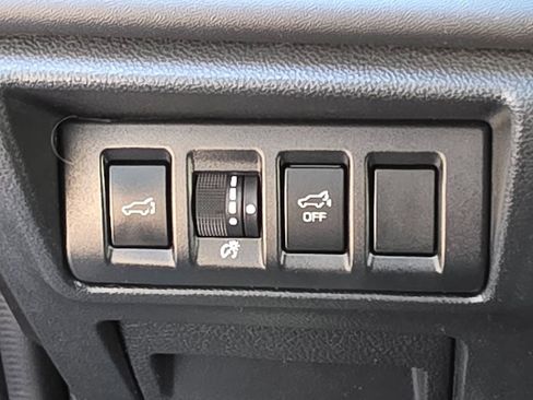 Used 2022 Subaru Outback Limited image 50