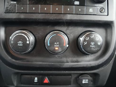 Used 2015 Jeep Patriot Sport w/ Power Value Group image 28