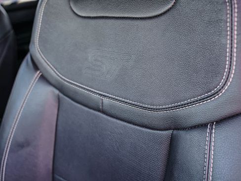 Used 2023 Ford Explorer ST w/ Equipment Group 401A image 21