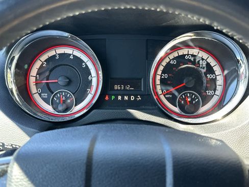 Used 2017 Dodge Grand Caravan SXT FWD image 19