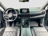 Used 2021 Nissan Rogue Platinum image 3