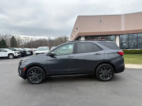 Used 2023 Chevrolet Equinox RS w/ RS Leather Package image 2
