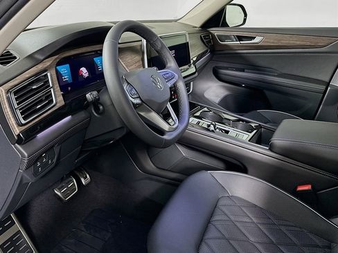 New 2026 Volkswagen Atlas SEL Premium R-Line AWD/4WD image 13