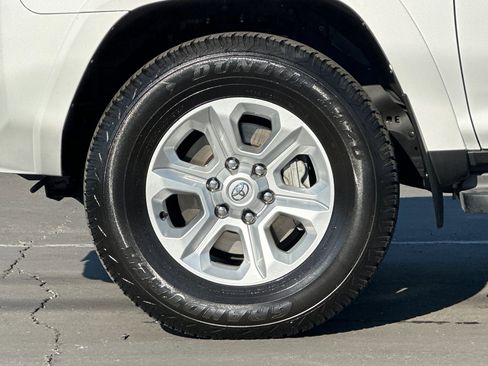 Used 2024 Toyota 4Runner SR5 Premium AWD/4WD image 27