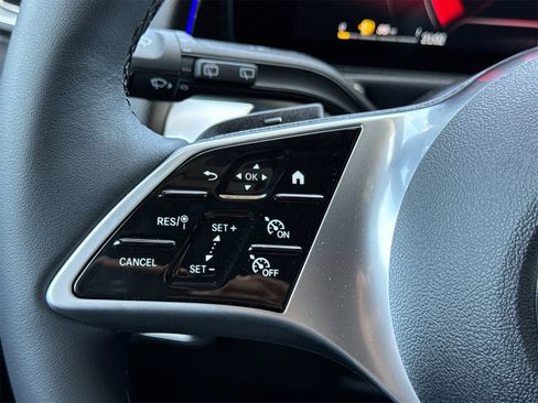 New 2025 Mercedes-Benz GLB 250 4MATIC image 26