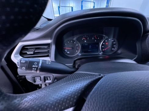 Used 2023 GMC Acadia SLE w/ Elevation Edition image 18