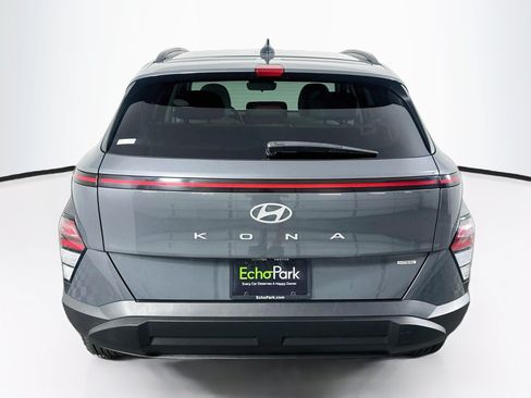 Used 2025 Hyundai Kona SEL AWD/4WD image 7
