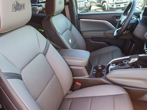 New 2026 Chevrolet Colorado ZR2 w/ ZR2 Bison Edition image 15