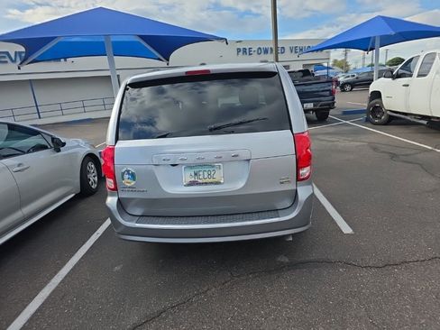 Used 2017 Dodge Grand Caravan GT image 6