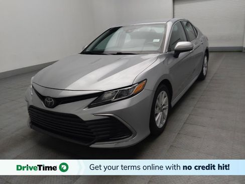 Used 2022 Toyota Camry LE FWD image 1