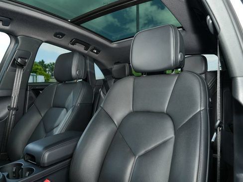 Certified 2026 Porsche Macan AWD/4WD image 22